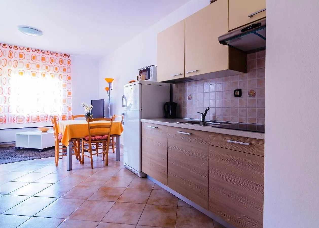 Apartments Nicole Pula